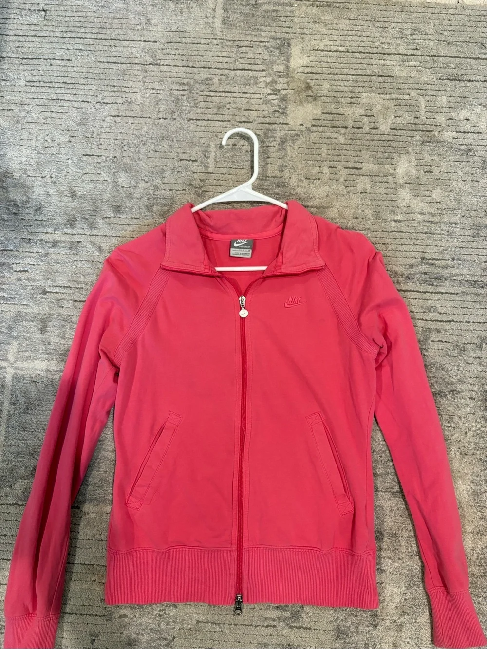 Nike Women's Hot Pink Pink Zip-Front activewear Jacket
